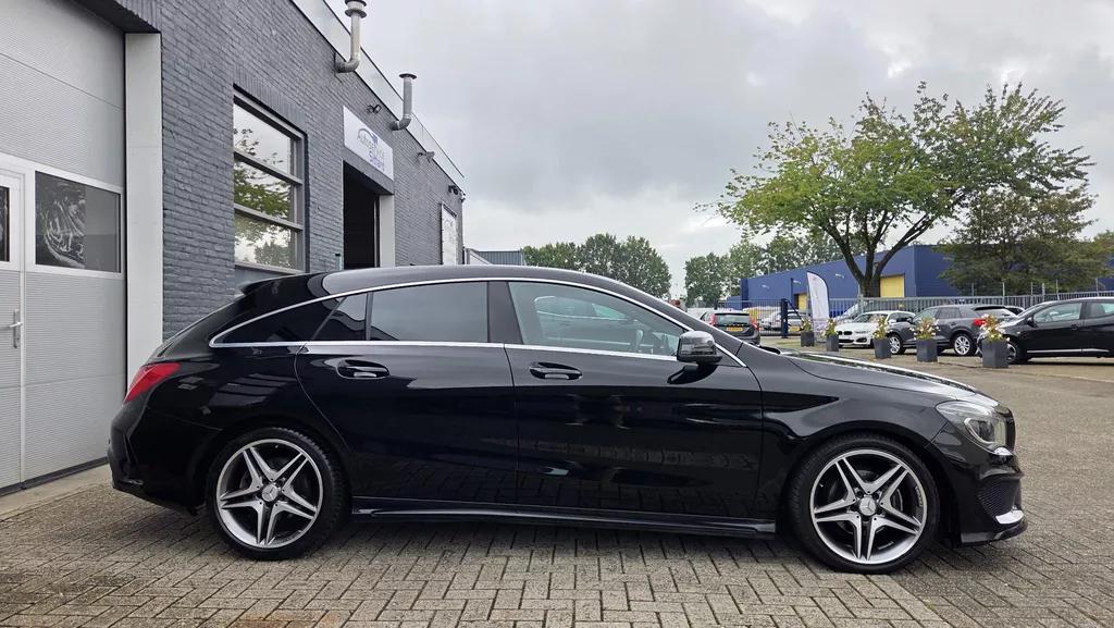 Mercedes-Benz CLA-klasse Shooting Brake 180 AMG Line