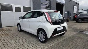 Toyota Aygo 1.0 VVT-i x-play, foto 3
